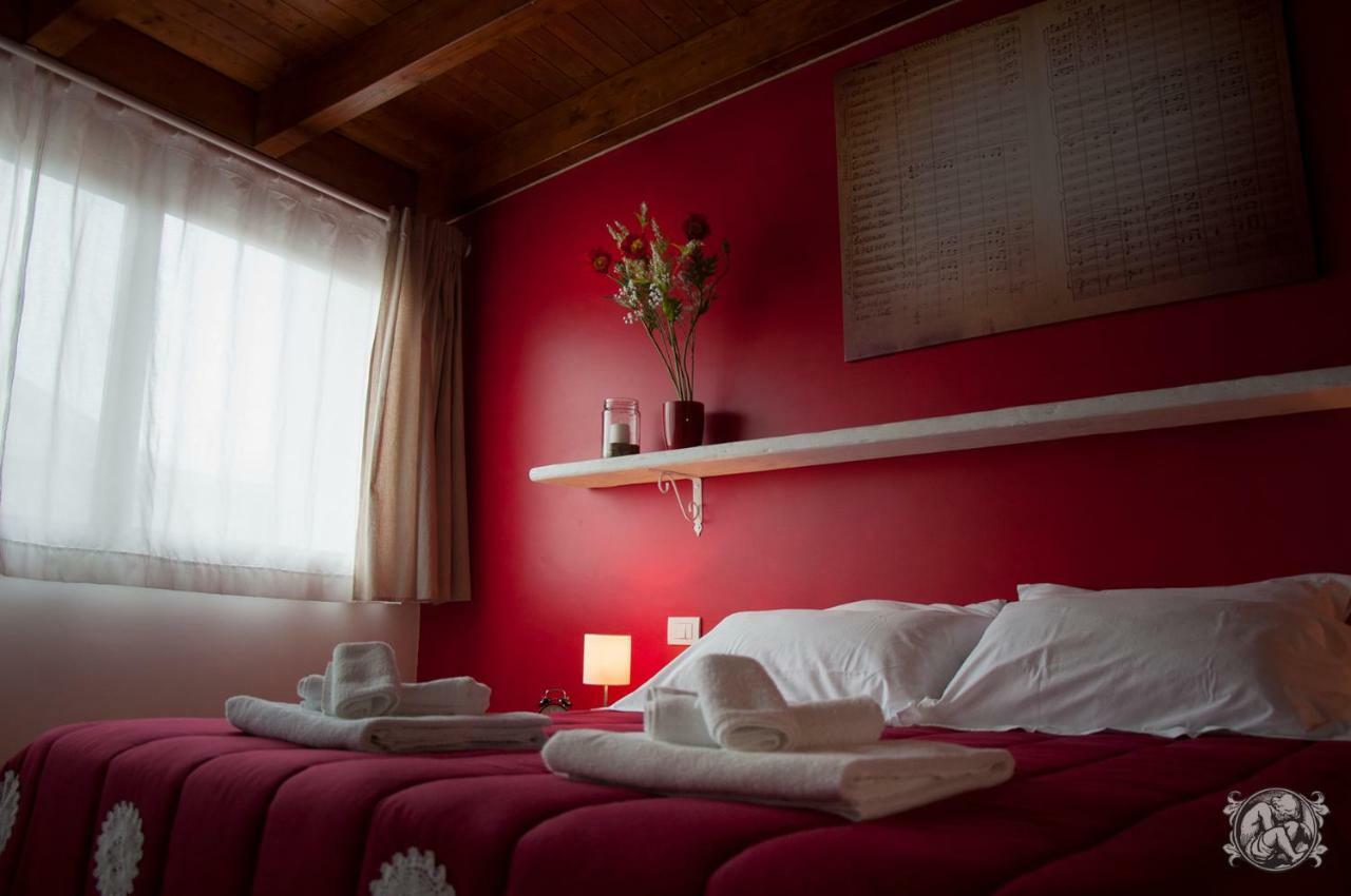 Gli Amanti Del Sogno Hotel Конверсано Екстериор снимка